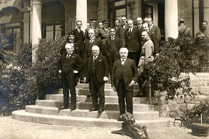 Genoa and the gold-exchange standard